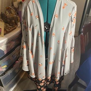 Torrid chiffon cover up size 3/4